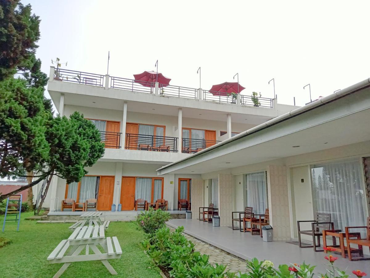 Hotel Pondok Asri Tawangmangu Kültér fotó