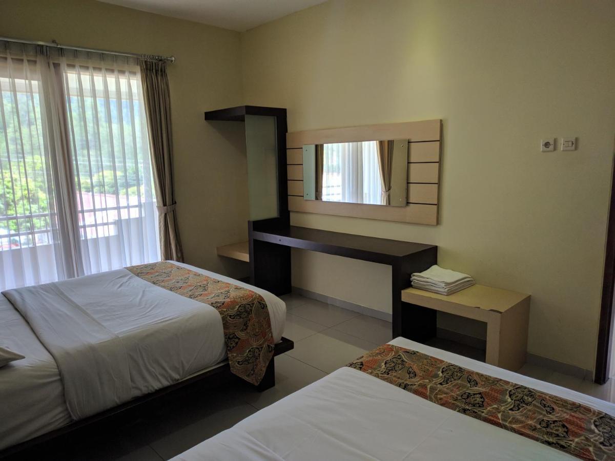 Hotel Pondok Asri Tawangmangu Kültér fotó